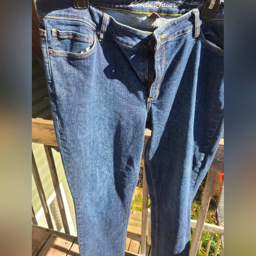 Eddie Bauer Womens Jeans Size 14 Slightly Curvy, Slim Straight Leg